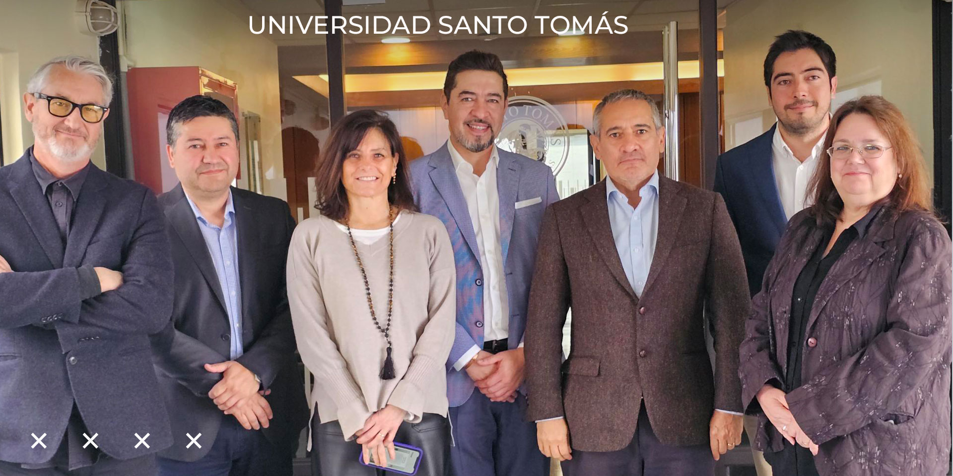 Universidad Santo Tomas_firma convenio AMDD